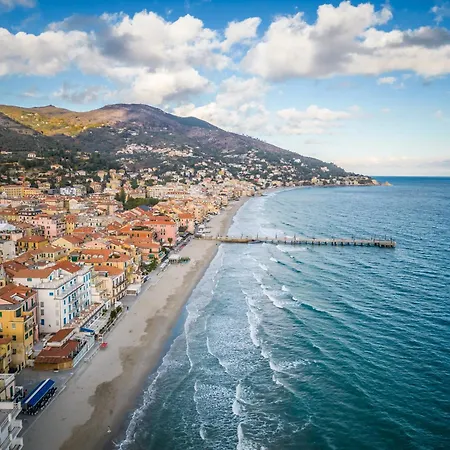 Residenza Le Terrazze 4* アラッシオ